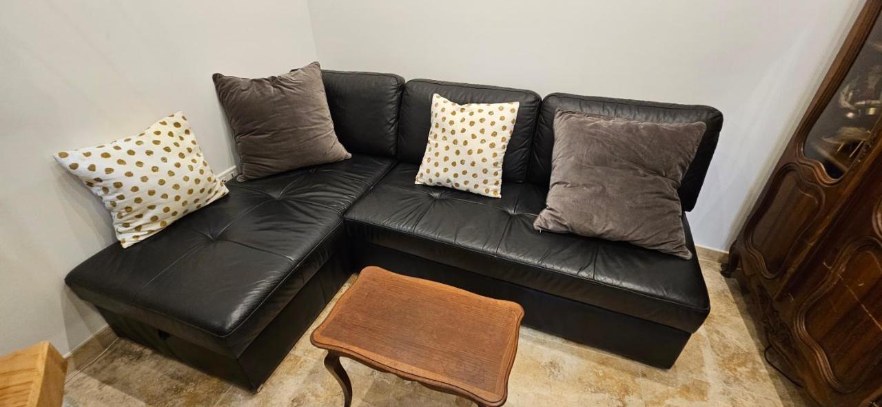 Bel & Ancien Appartement T3 Renove Dans Sartene Екстер'єр фото
