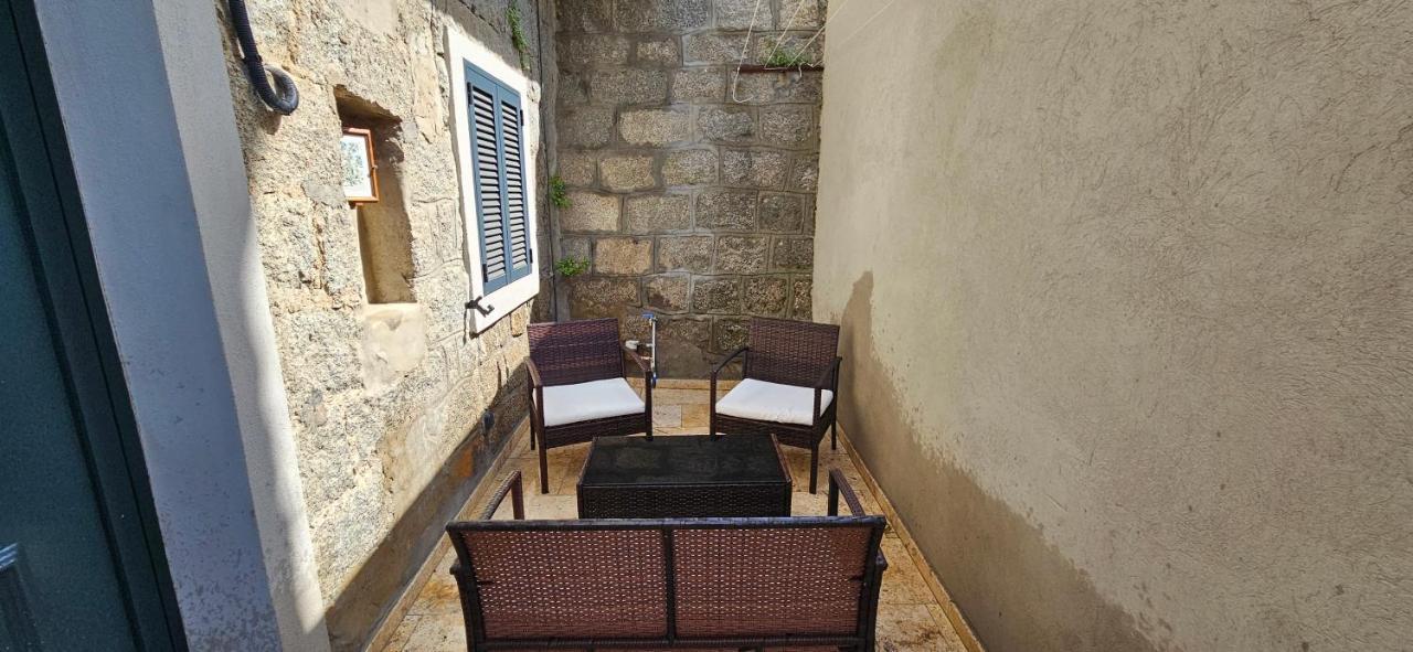 Bel & Ancien Appartement T3 Renove Dans Sartene Екстер'єр фото